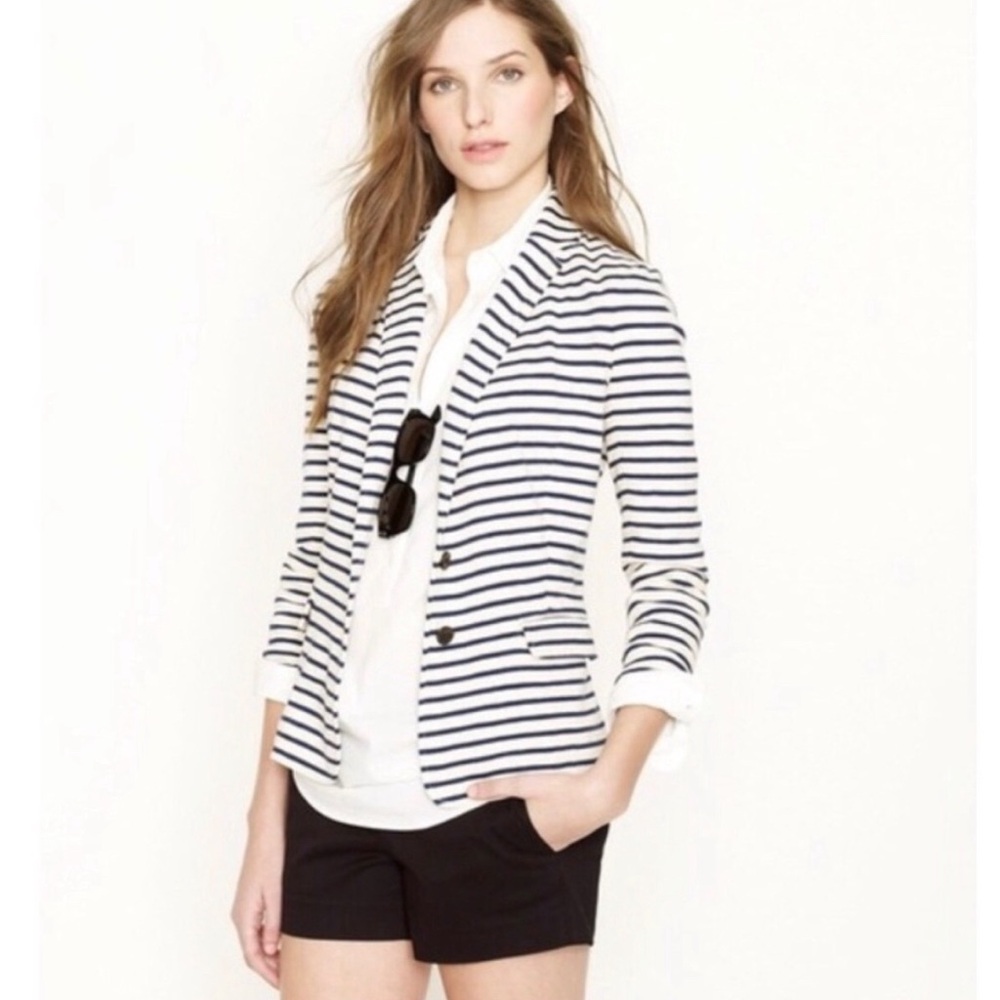EUC JCREW lightweight cream and navy blazer size M nautical/ preppy style
